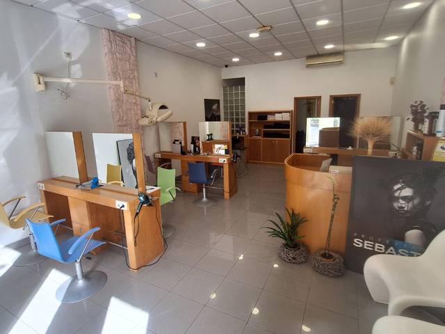 Local comercial en Venta en Calle Pintor Pepe Dámaso, 12 en Tamaraceite
