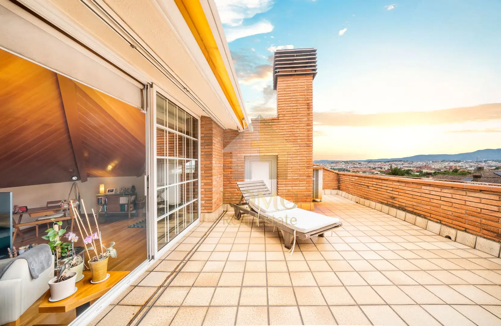 Houses for sale in Carrer d'Osona, Canovelles