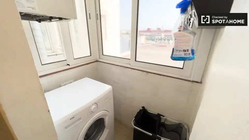 Piso con terraza en alquiler en Eixample, imagen 13