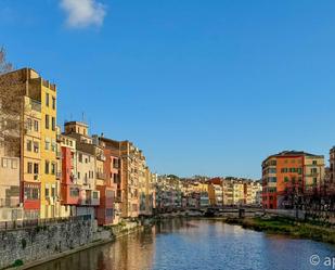 Exterior view of Flat for sale in Girona Capital  with Air Conditioner