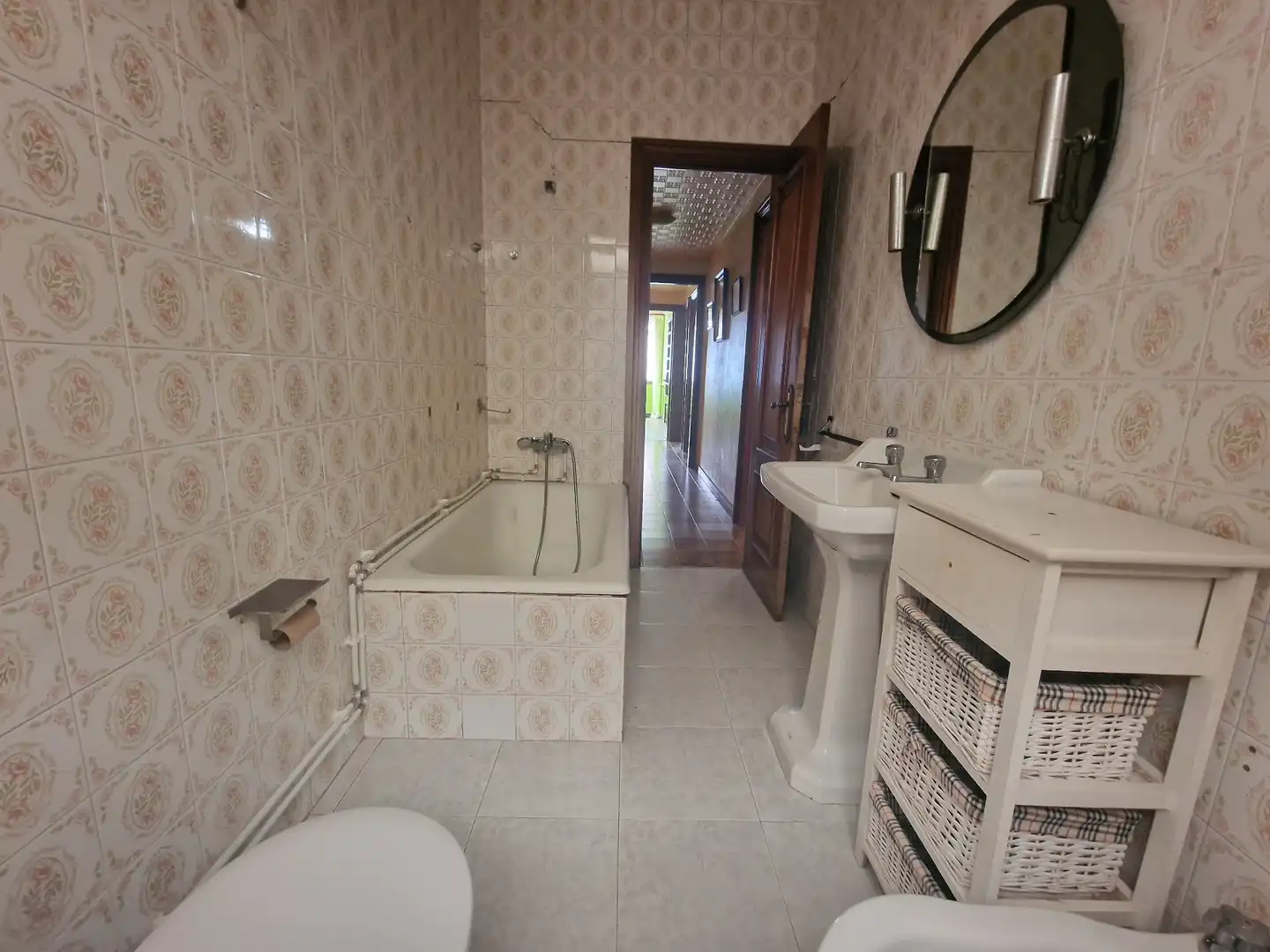 Bathroom of Flat for sale in Narón  with Heating, Terrace and Storage room