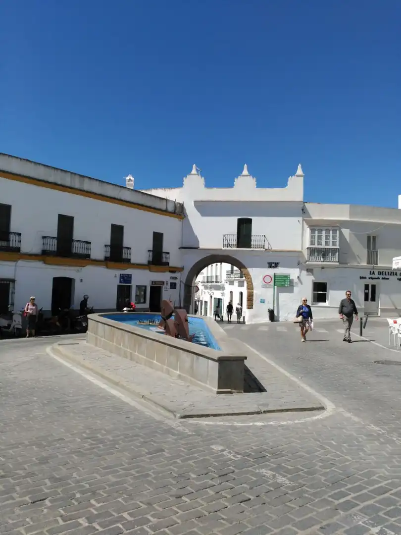 Vista exterior de Casa o xalet en venda en Conil de la Frontera amb Aire condicionat