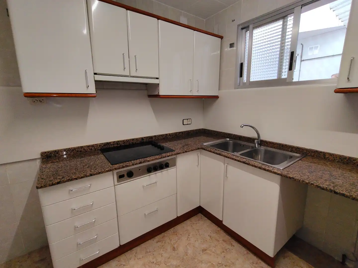 Cocina de Piso en venta en Ripollet con Calefacción, Parquet y Terraza
