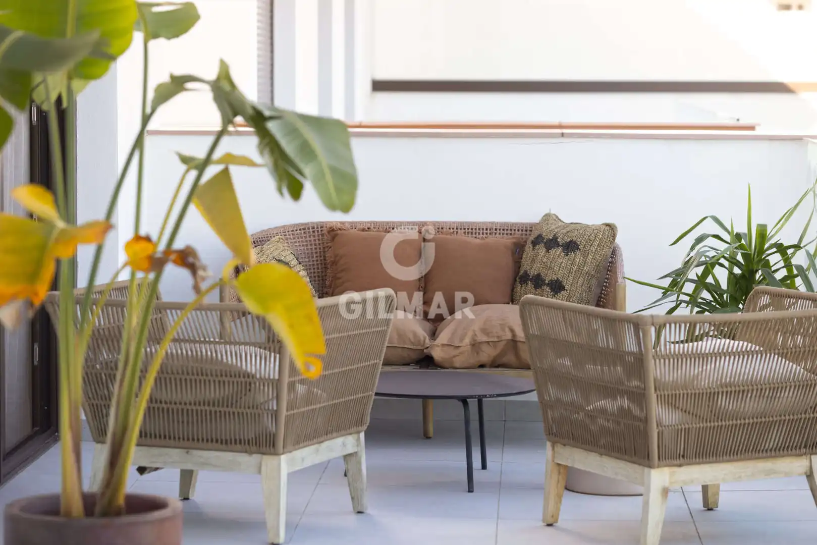 Terraza de Ático en venta en Estepona con Calefacción, Trastero y Piscina