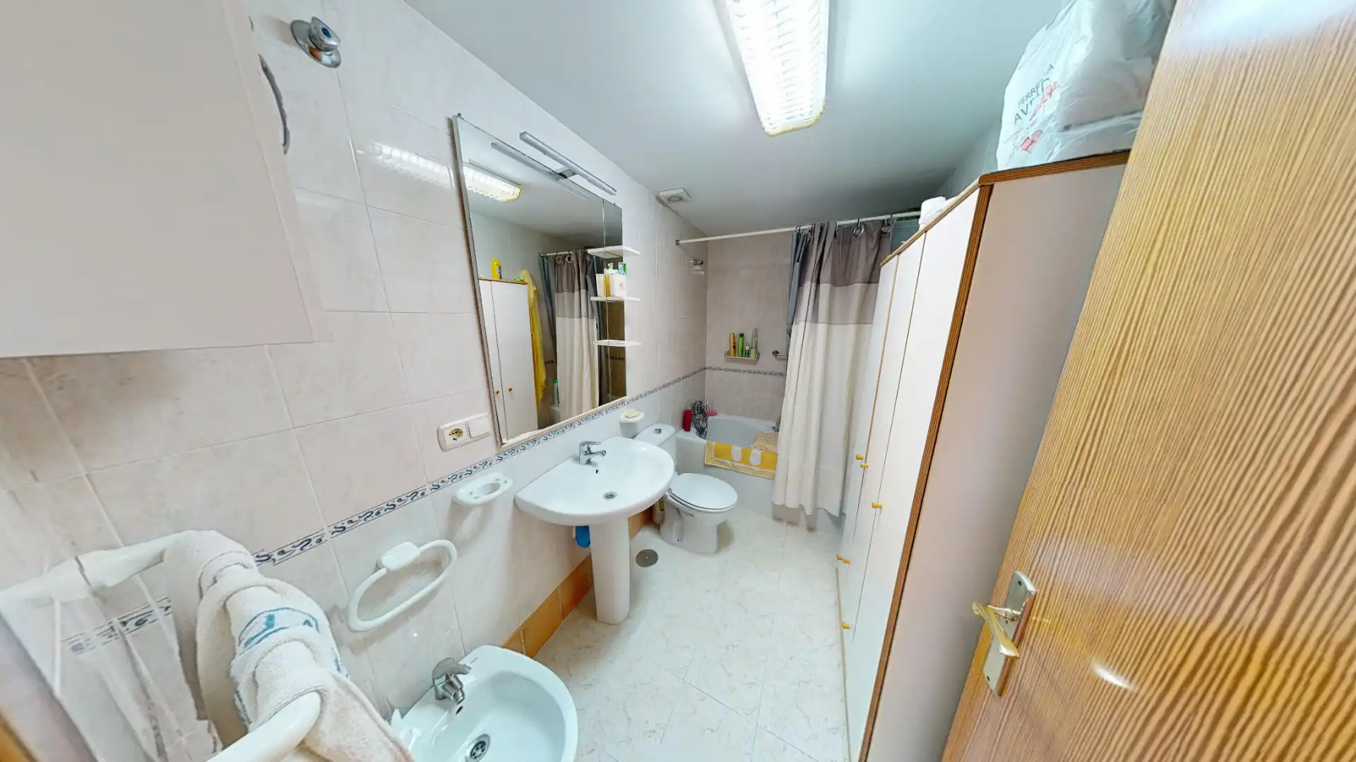 Baño de Dúplex en venta en L'Alfàs del Pi con Aire acondicionado, Calefacción y Jardín privado