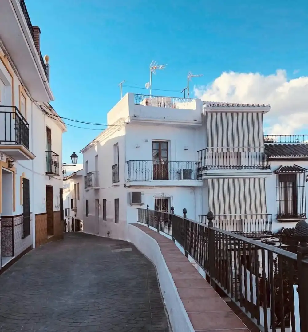 Vista exterior de Casa adosada en venta en Guaro