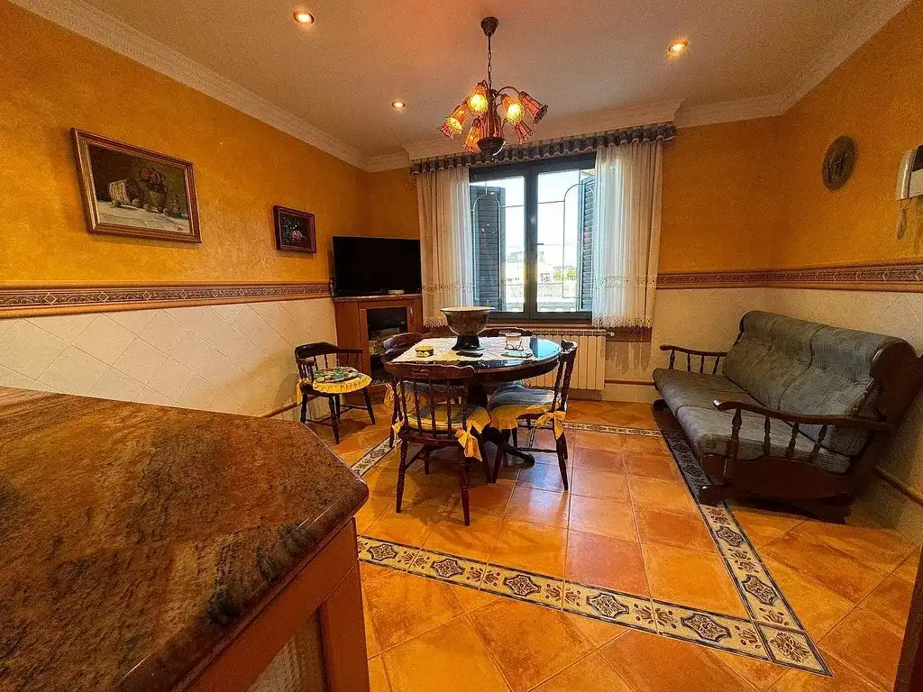 Dining room of Houses for sale in Cacabelos  with Heating, Parquet flooring and Terrace