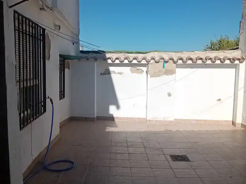 Terrassa de Casa adosada en venda en Martos amb Jardí privat, Traster i Piscina