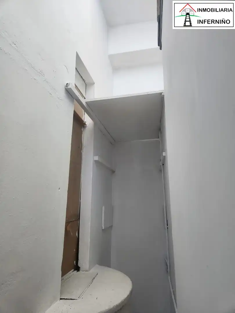 Local en venta en Piñeiros- Freixeiro