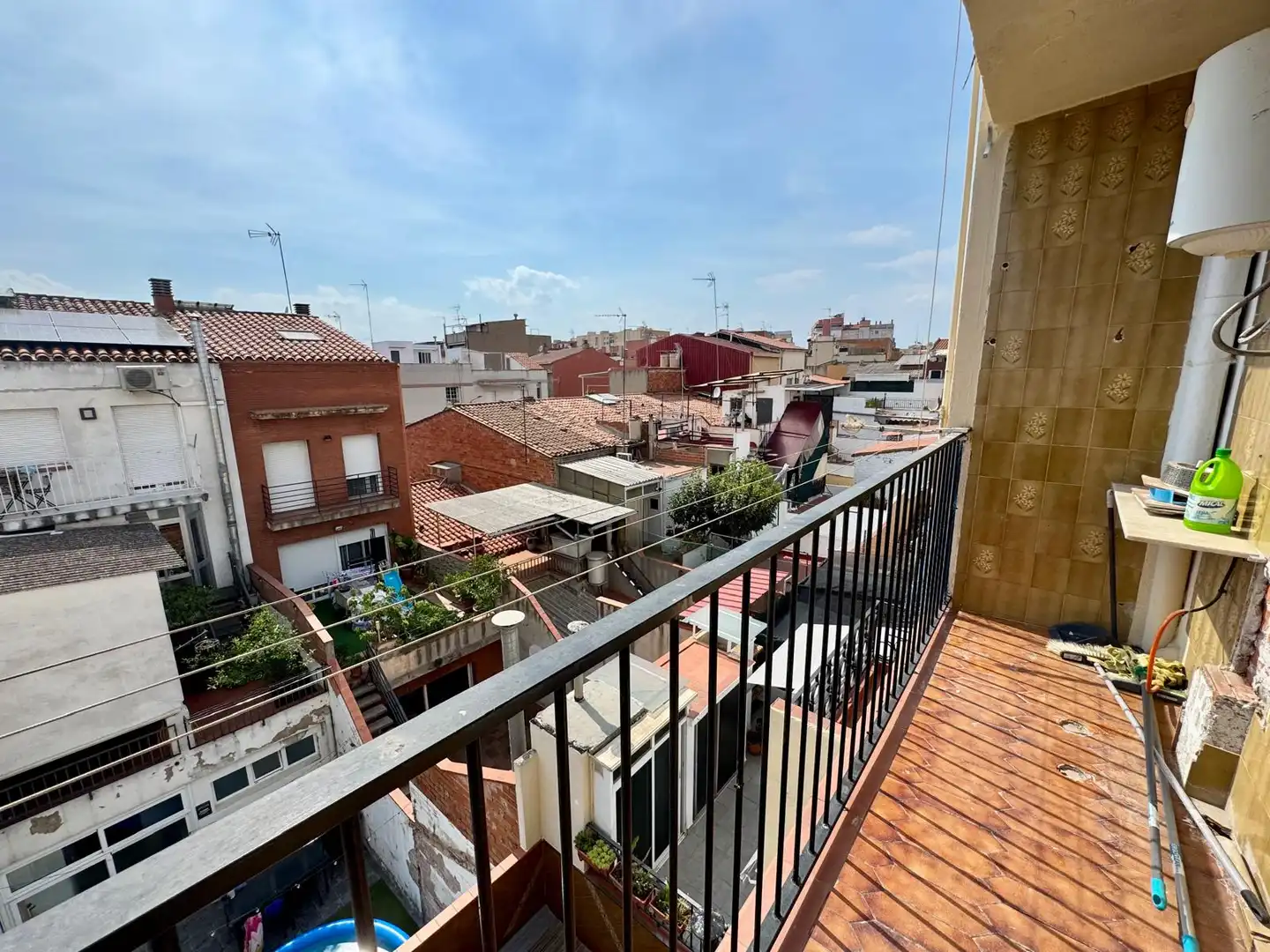Außenansicht von Wohnung zum Verkauf in Sabadell mit Balkon