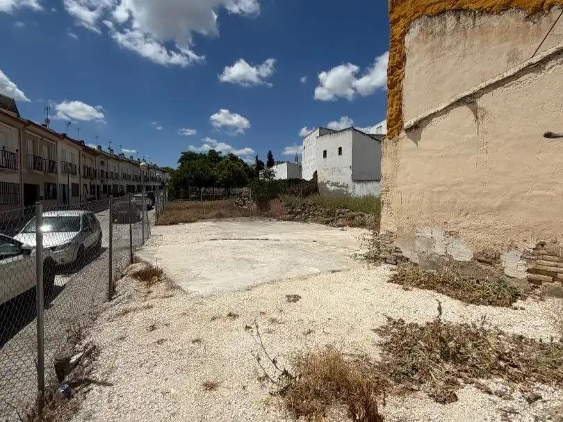 Residential zum Verkauf in Aguilar de la Frontera