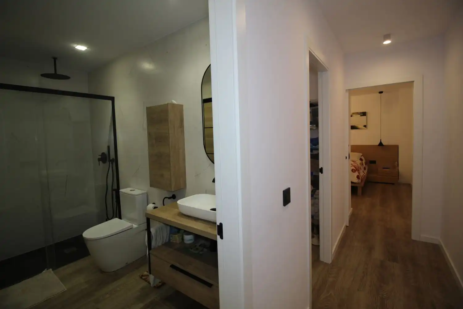 Bathroom of Flat for sale in Faura  with Air Conditioner, Terrace and Storage room
