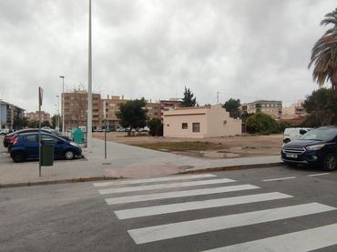 Terrenys i solars en venda a Calle Calle Palmera 8