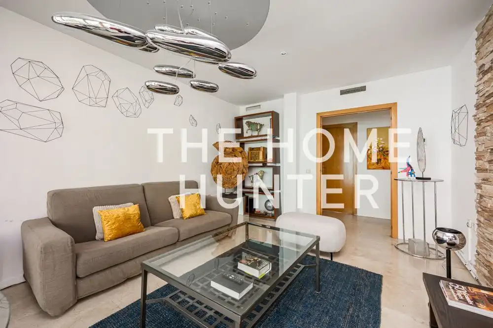Sala de estar de Piso de alquiler en Madrid con Aire acondicionado, Calefacción y Jardín privado