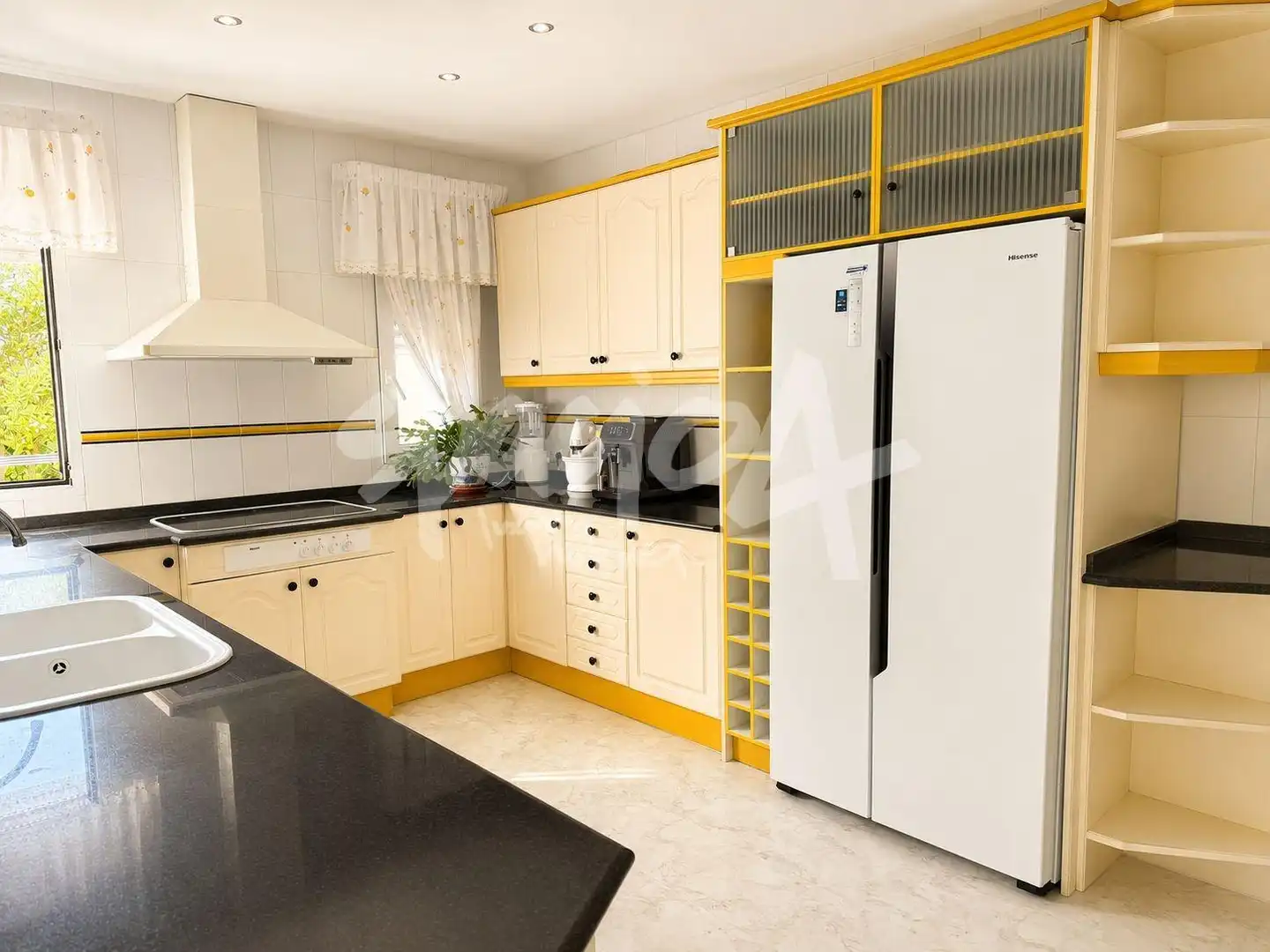 Kitchen of Houses for sale in San Lorenzo de El Escorial  with Community pool