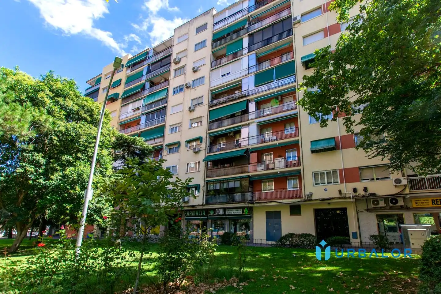 Exterior view of Flat for sale in Alcorcón  with Air Conditioner, Heating and Parquet flooring