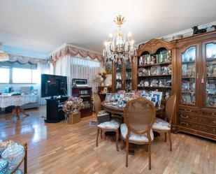 Dining room of Flat for sale in  Madrid Capital  with Air Conditioner, Heating and Parquet flooring