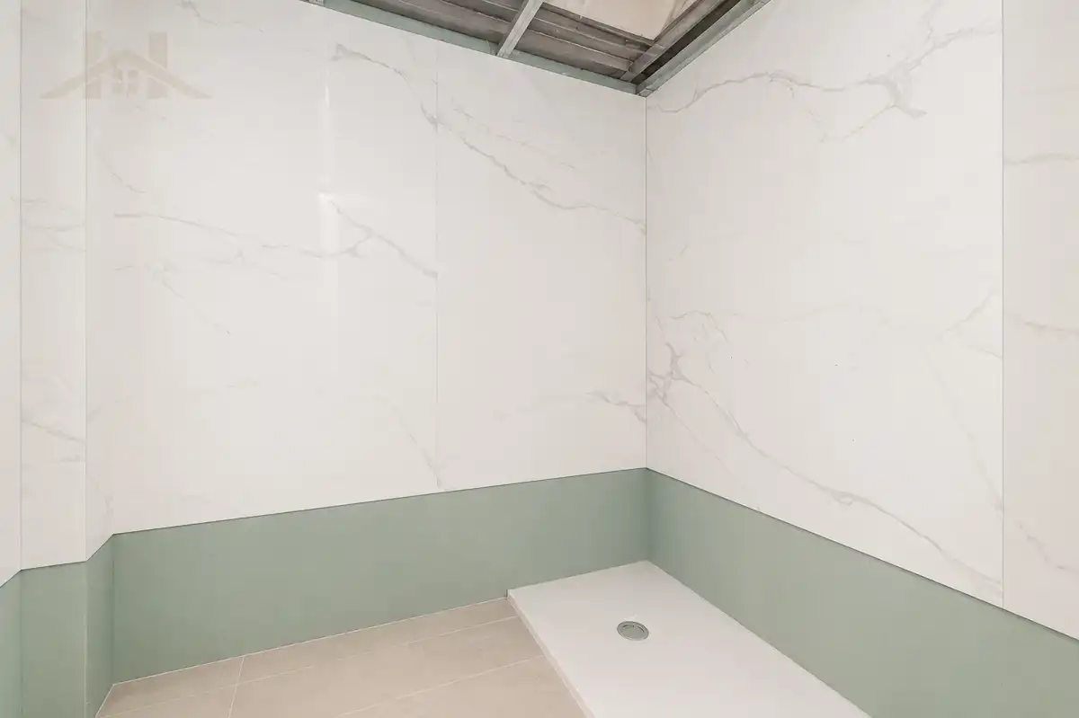 Baño de Casa adosada en venta en San Sebastián de los Reyes con Aire acondicionado, Calefacción y Terraza