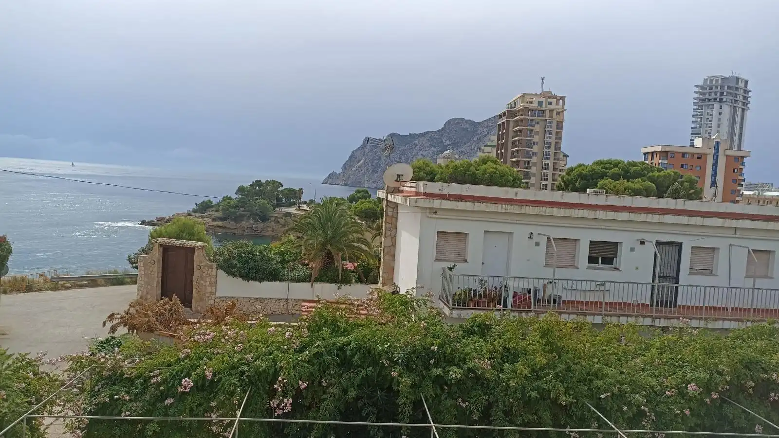 Vista exterior de Casa o chalet en venta en Calpe / Calp con Jardín privado, Terraza y Trastero