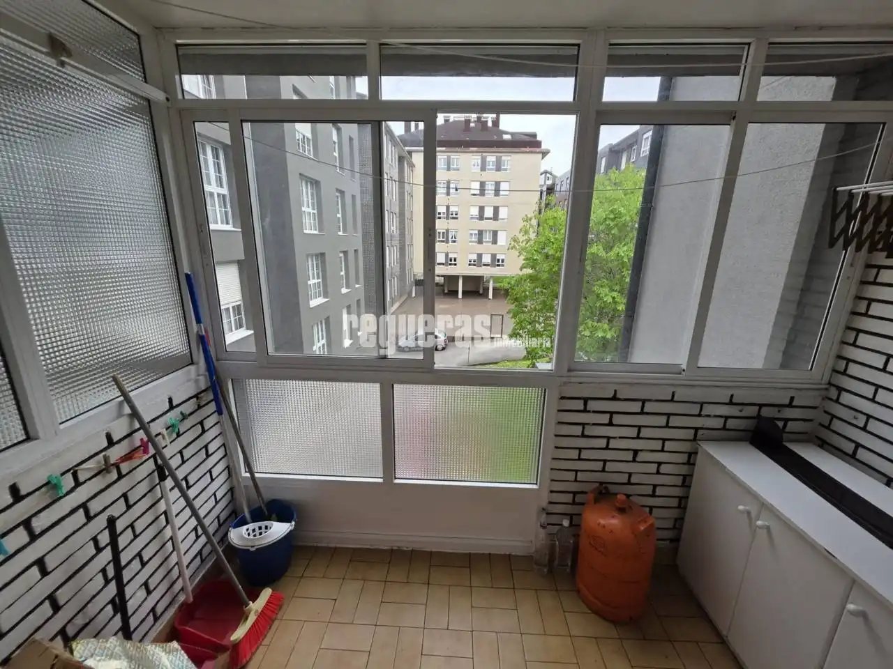 Habitación de Piso en venta en Avilés con Calefacción, Parquet y Terraza