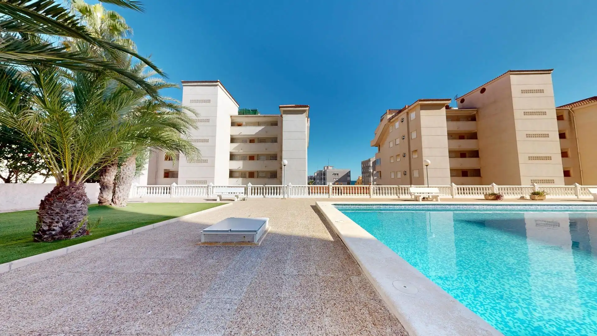 Piscina de Apartament de lloguer en Elche / Elx amb Aire condicionat, Calefacció i Terrassa