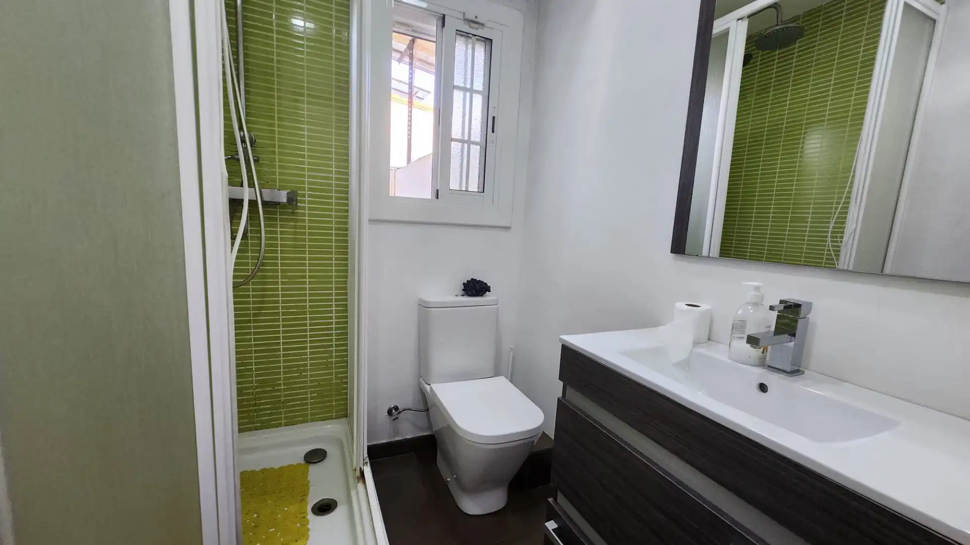 Bany de Àtic en venda en Barcelona amb Aire condicionat, Calefacció i Terrassa