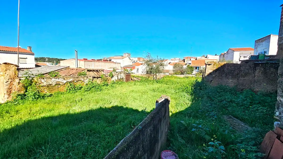 Casa o xalet en venda en Rosal de la Frontera amb Jardí privat