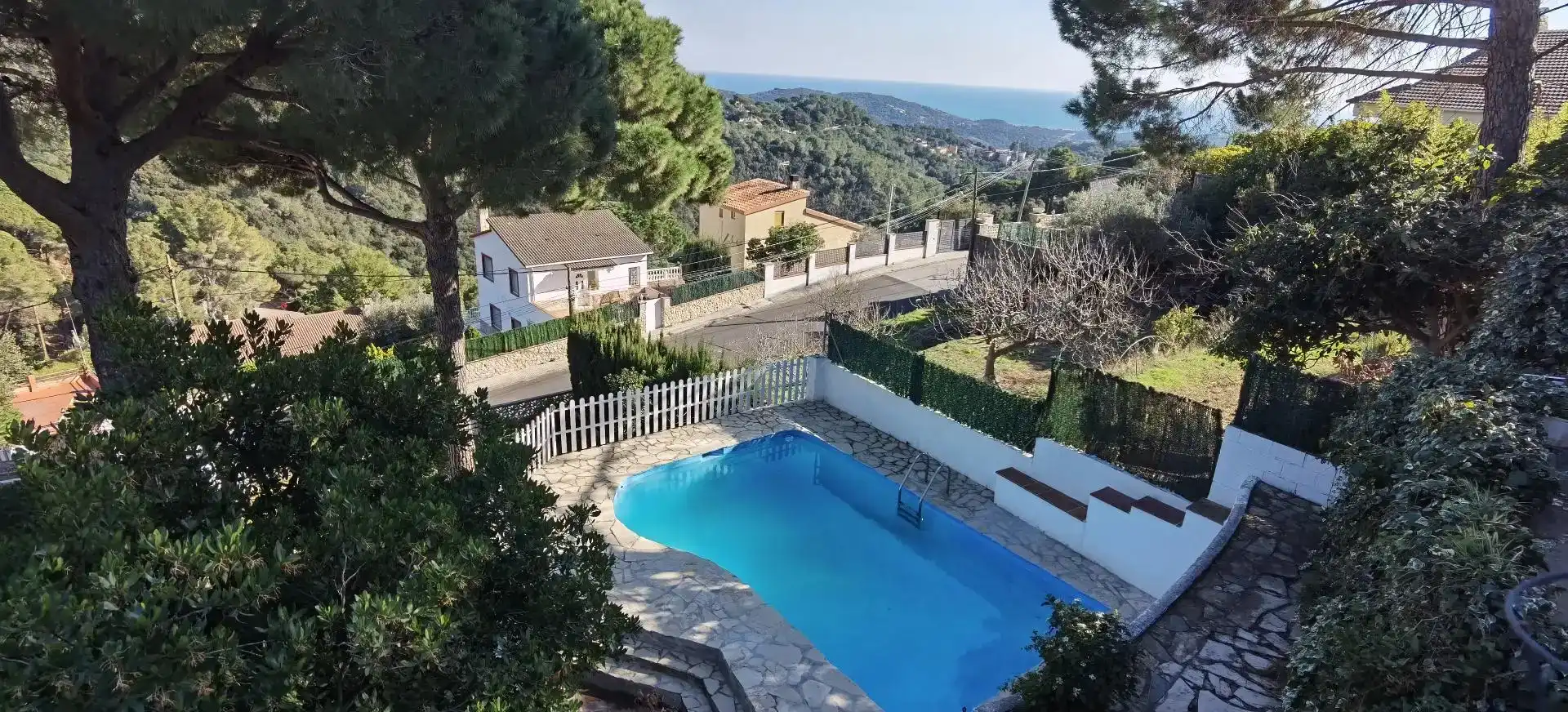 Piscina de Casa o xalet en venda en Sant Cebrià de Vallalta amb Aire condicionat i Piscina