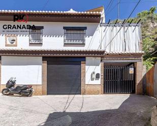 Vista exterior de Casa adosada en venda en Monachil amb Aire condicionat i Terrassa