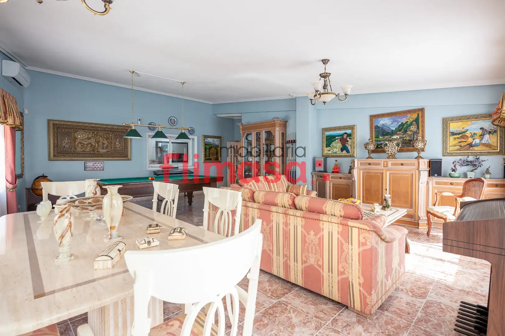Living room of Houses for sale in Villaviciosa de Odón  with Air Conditioner, Heating and Private garden