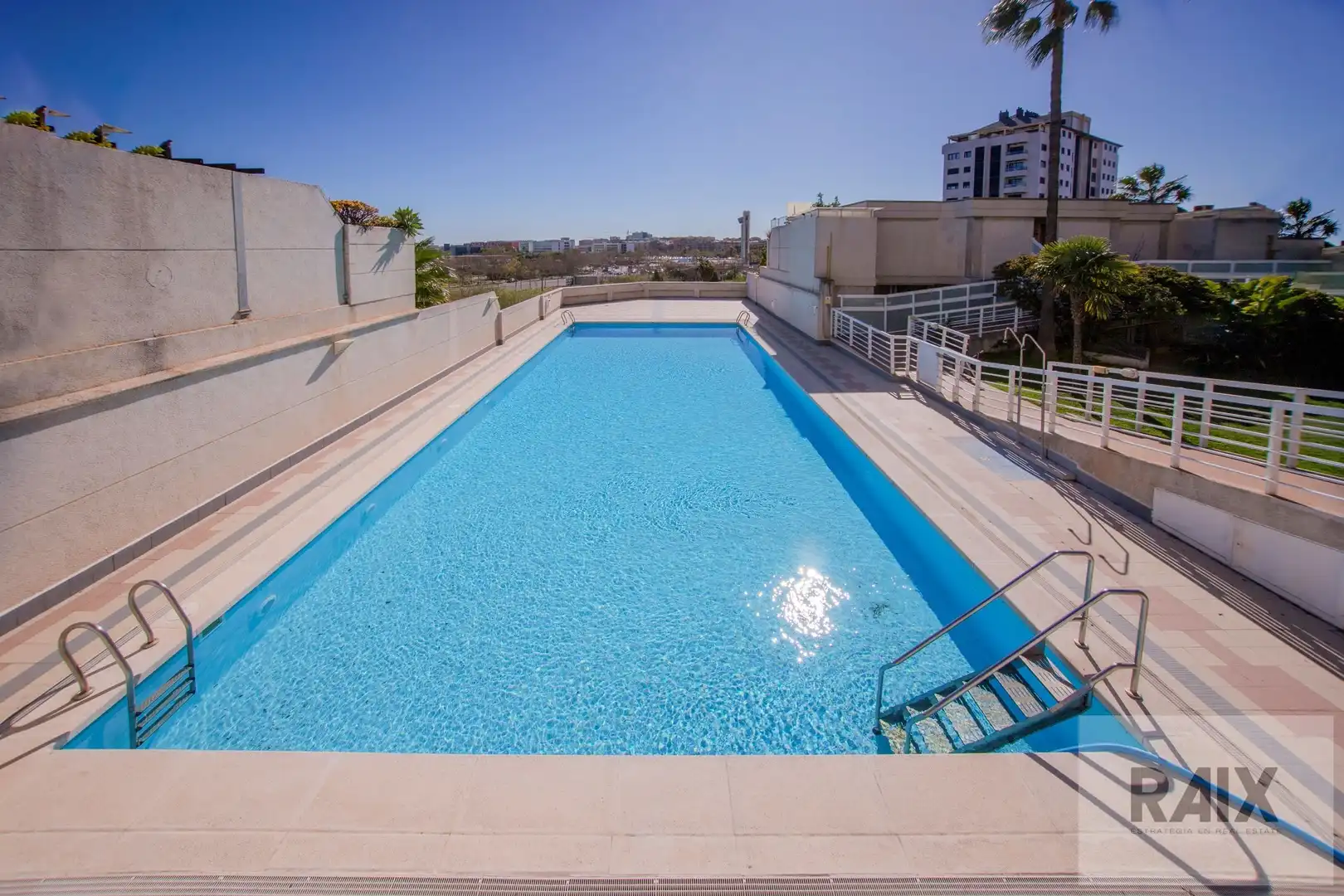 Piscina de Àtic en venda en Valencia amb Aire condicionat, Calefacció i Terrassa