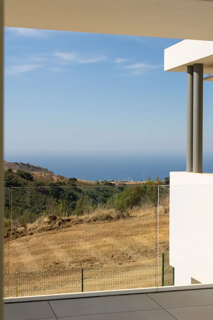 Ground floor for sale in Ojén  with Air Conditioner, Private garden and Terrace