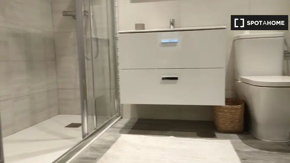 Zimmer in Hispanoamérica - Bernabéu