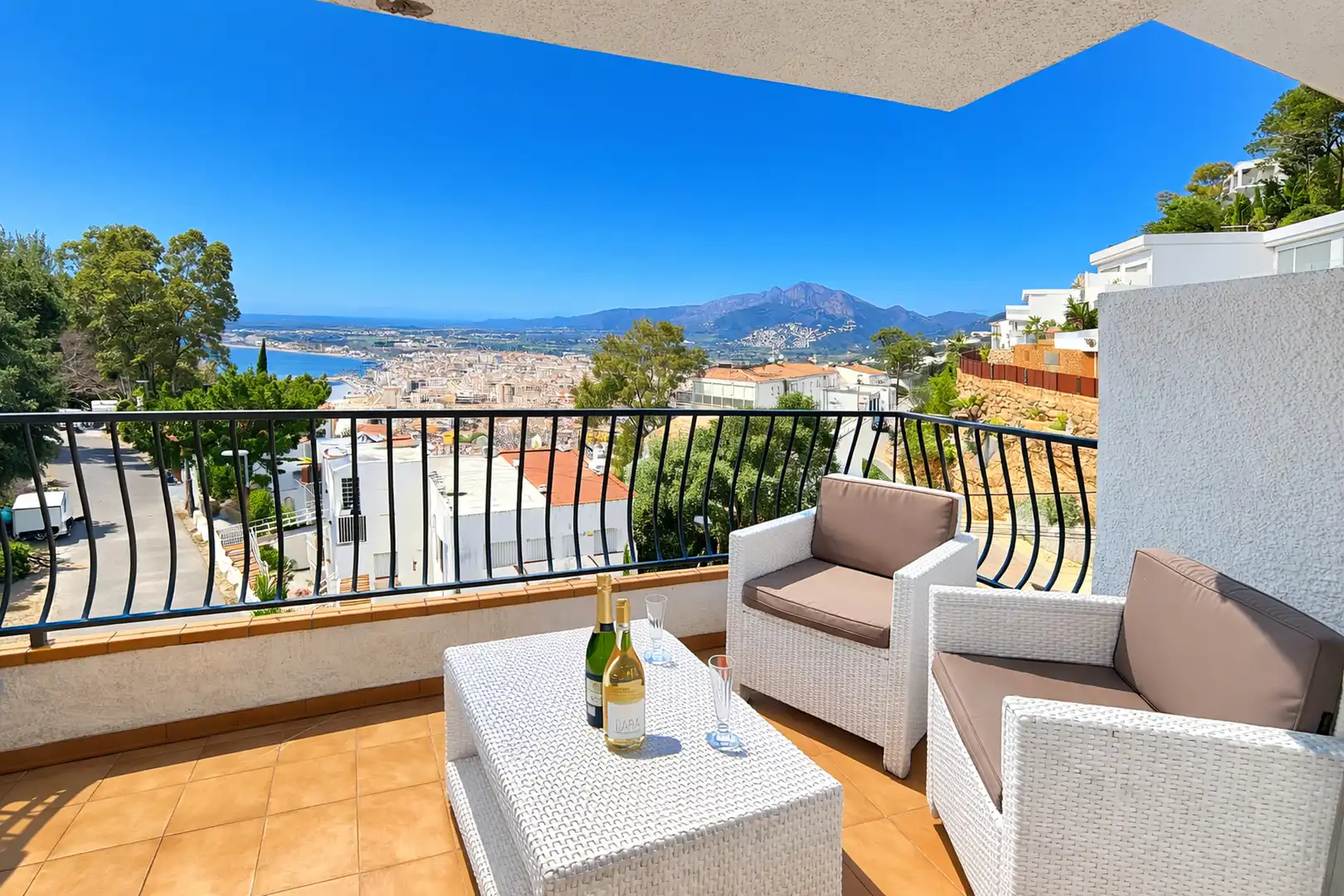 Wohnung zum Verkauf in Almadrava - Canyelles - Puig-Rom