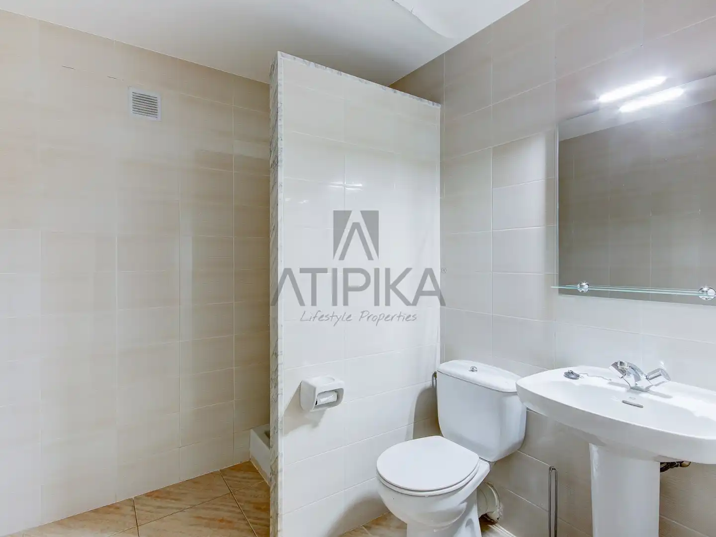 Baño de Casa o chalet en venta en Castelldefels con Aire acondicionado, Calefacción y Terraza
