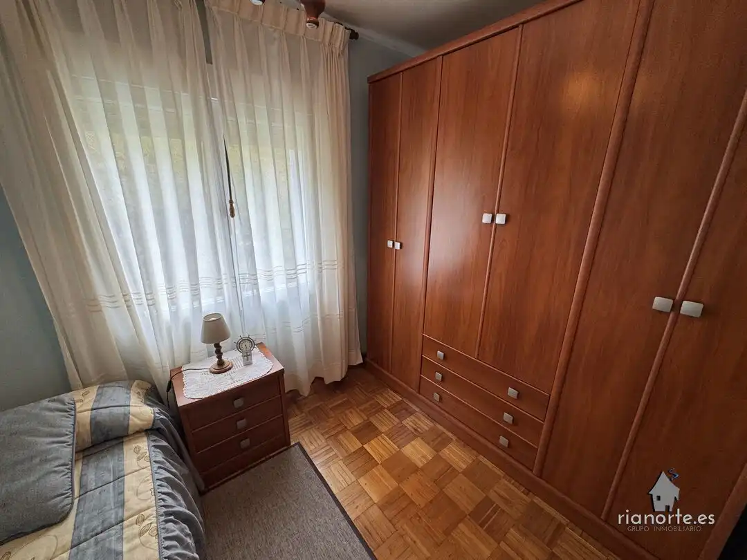 Habitación de Piso en venta en Ribadesella con Calefacción