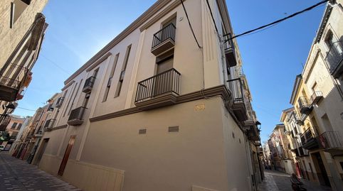 Casa en Almassora con cinco dormitorios y garaje