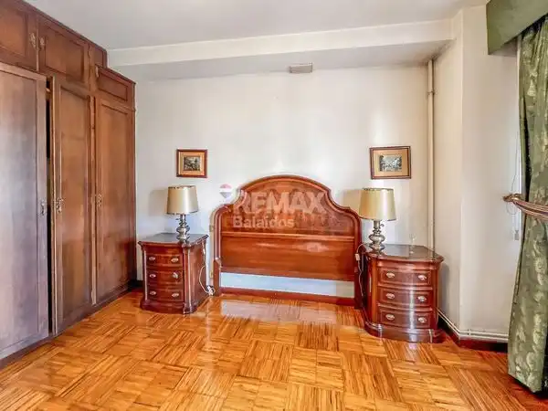 Bedroom of Flat for sale in Vigo   with Heating, Parquet flooring and Storage room