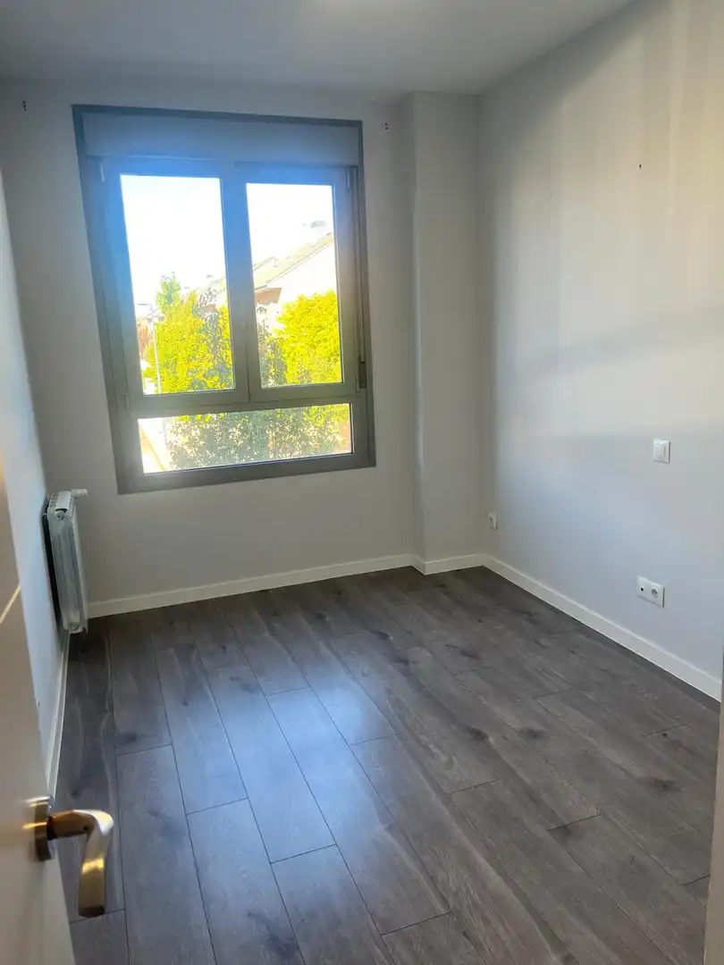 Bedroom of Flat for rent in Villalbilla  with Air Conditioner, Heating and Private garden