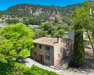 Vista exterior de Finca rústica en venda en Valldemossa amb Calefacció, Terrassa i Traster
