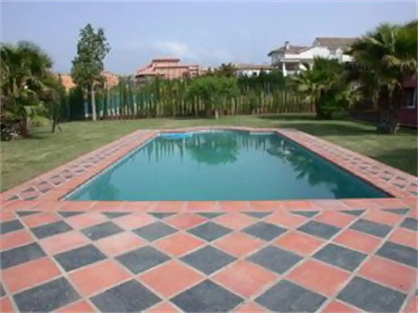 Piscina de Casa o xalet en venda en Estepona amb Aire condicionat, Piscina i Balcó