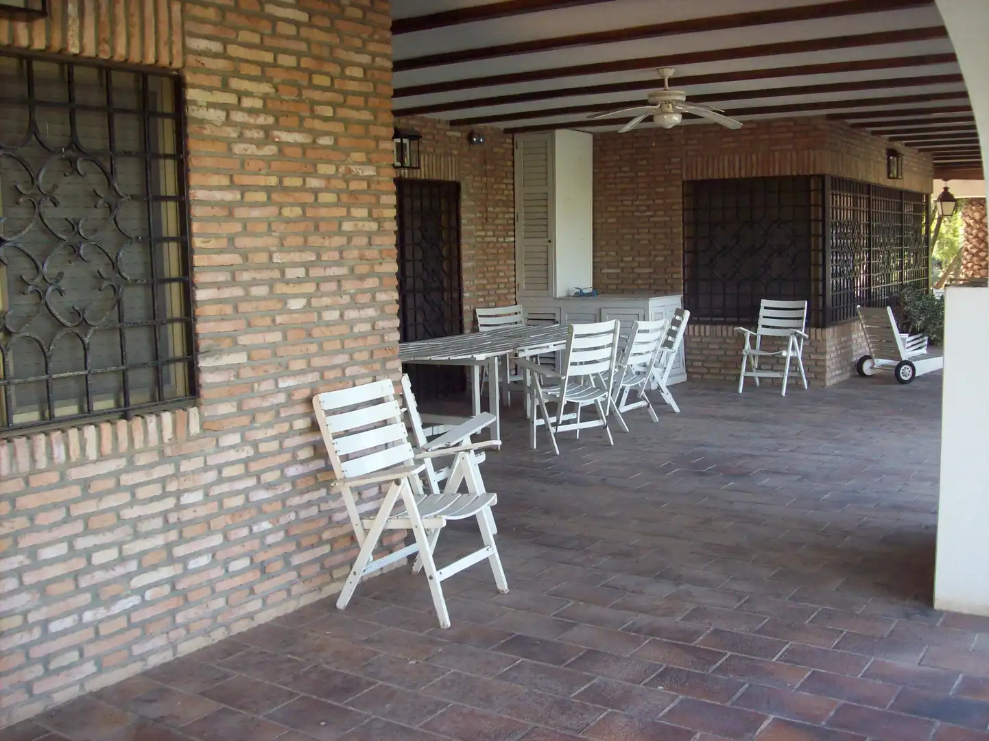 Chalet con piscina en venta en Parque de la Constitución, imagen 3
