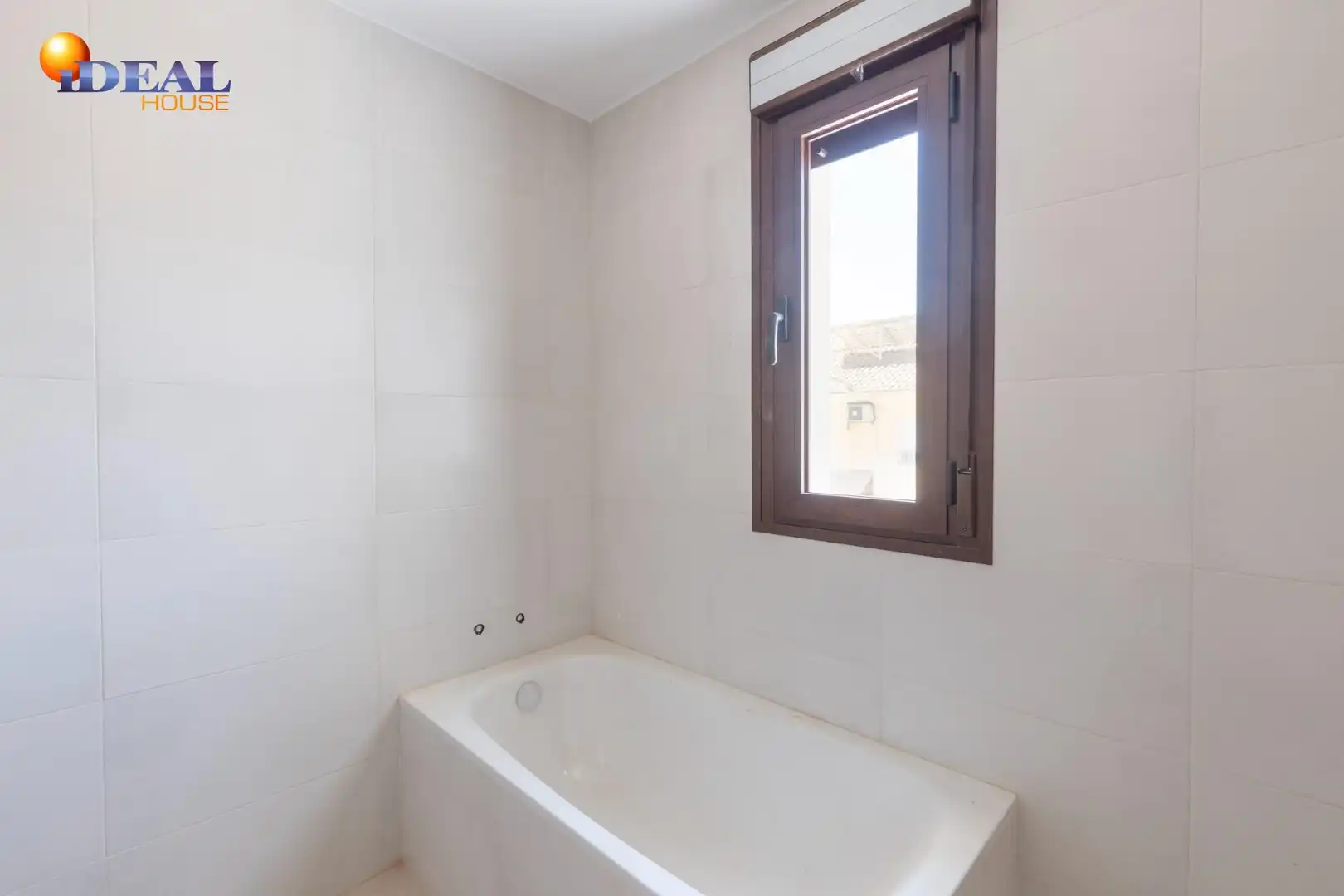 Bathroom of Detached homes for sale in Cijuela  with Heating, Terrace and Balcony