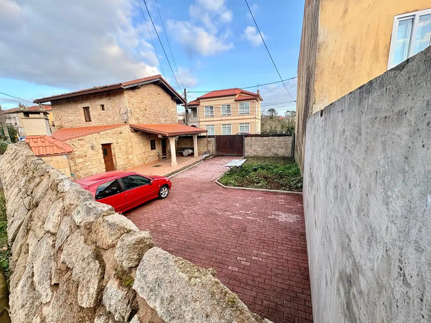 Vista exterior de Casa o chalet en venta en Noia con Calefacción, Jardín privado y Terraza