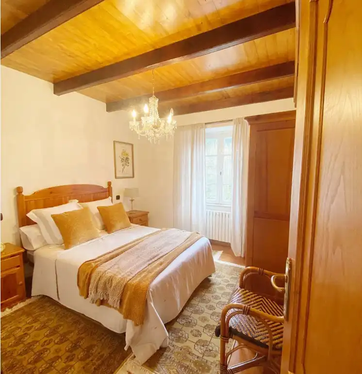 Habitación de Casa o chalet en venta en A Pontenova   con Calefacción, Jardín privado y Parquet
