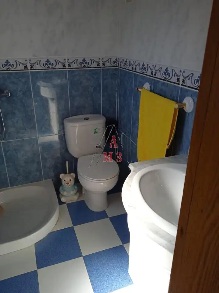 Bany de Casa o xalet en venda en Luyego amb Calefacció, Jardí privat i Terrassa