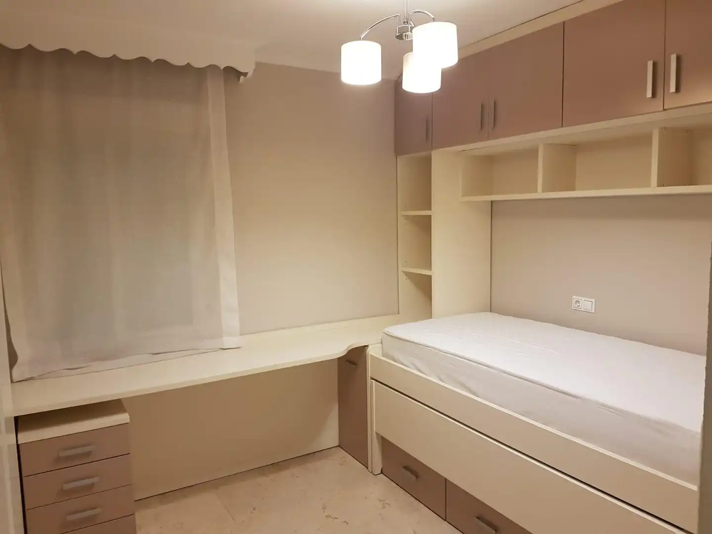 Bedroom of Flat for rent in Córdoba  with Air Conditioner, Heating and Terrace