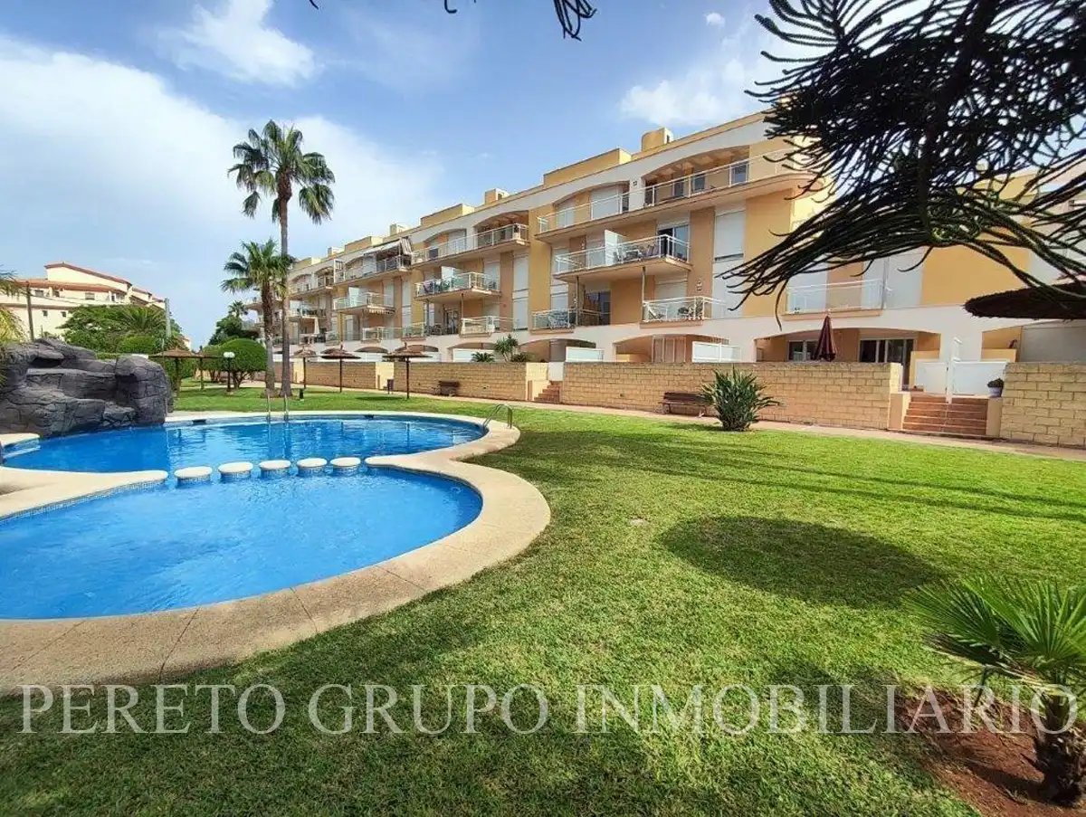 Apartamento con piscina en venta en Las Marinas / Les Marines