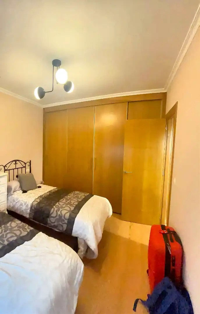 Habitación de Piso de alquiler en Foz con Calefacción, Parquet y Amueblado