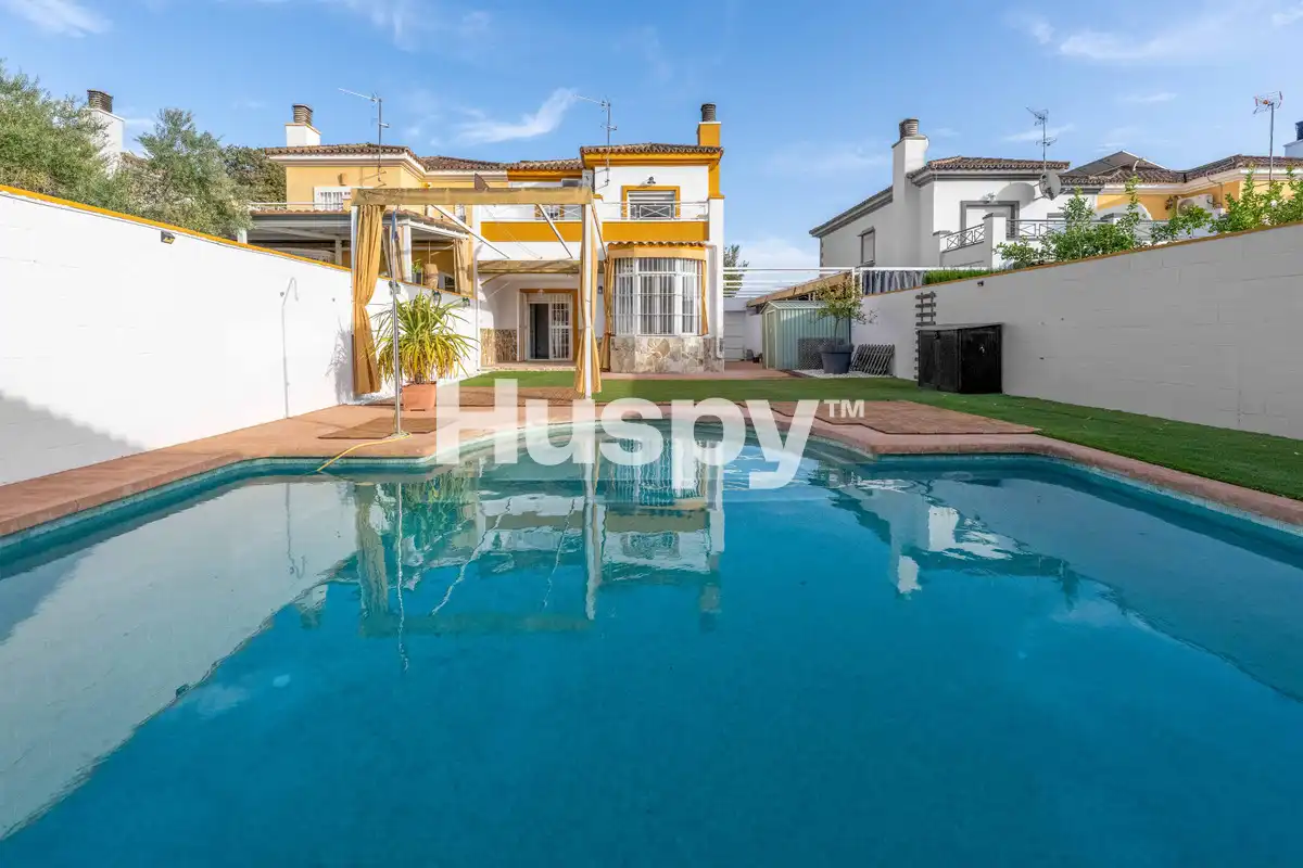Casa con terrazza in vendita a Calle Almez